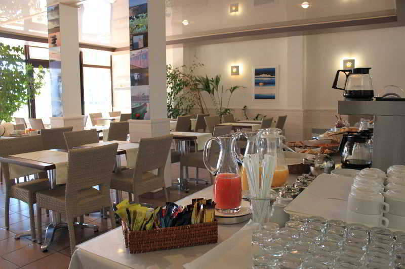The Originals Boutique, Hotel Admiral'S, Les Sables-D'Olonne Exterior photo